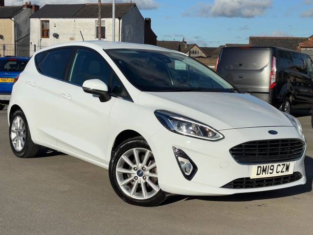 Ford Fiesta 1.0 EcoBoost Titanium 5dr Hatchback Petrol WHITE