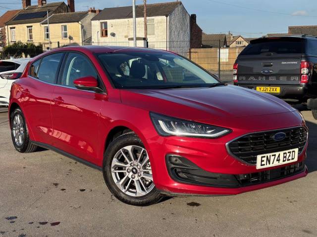 Ford Focus 1.0 EcoBoost Hybrid mHEV Titanium 5dr Hatchback Petrol RED