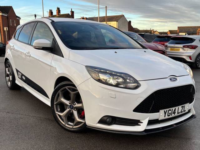 2014 Ford Focus 2.0T ST-3 5dr