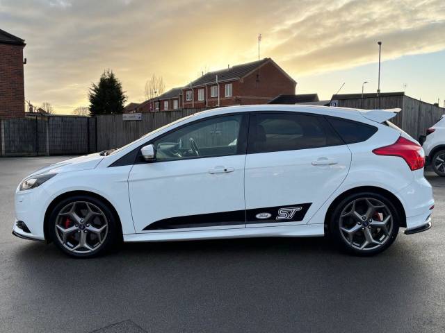 2014 Ford Focus 2.0T ST-3 5dr