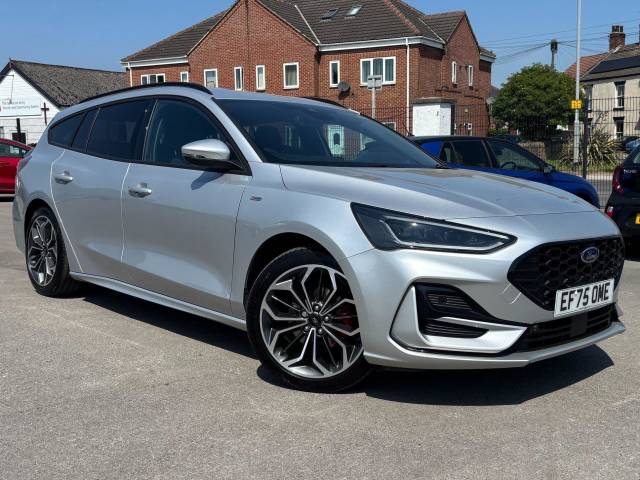 Ford Focus 1.0 EcoBoost Hybrid mHEV ST-Line X Edition 5dr Estate Petrol SILVER