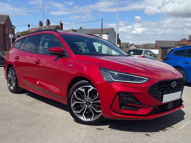 Ford Focus 1.0 EcoBoost Hybrid mHEV 155 ST-Line X 5dr Auto Estate Petrol RED