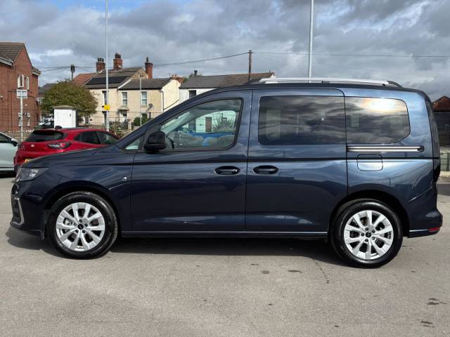 2025 Ford Tourneo Connect 2.0 EcoBlue Titanium 5dr Auto