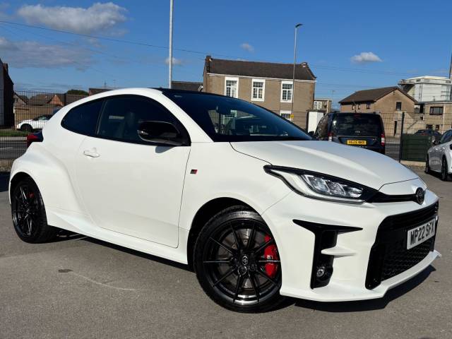 Toyota Yaris 1.6 3dr AWD [Circuit Pack] Hatchback Petrol WHITE