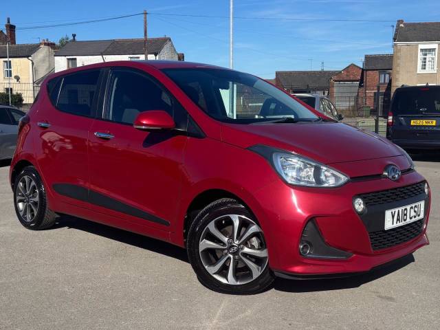 Hyundai i10 1.2 Premium SE 5dr Hatchback Petrol RED